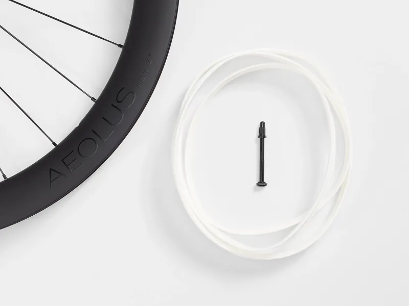 Bontrager Aeolus Pro 51 TLR Disc 700c Road Wheel Black-5